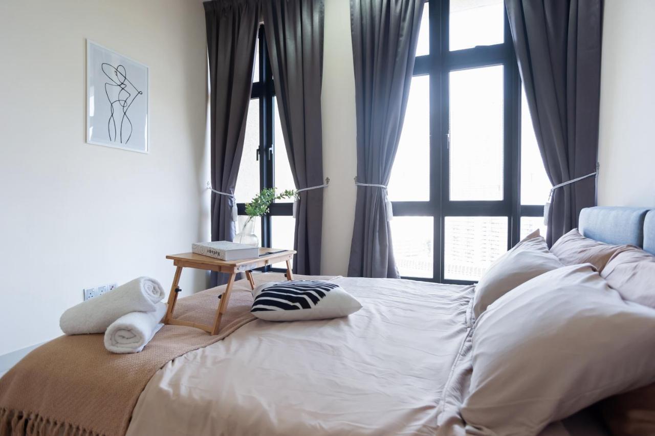 J Dupion By Wefiehome Kuala Lumpur